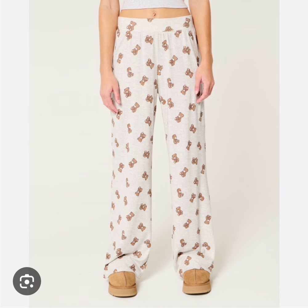 ISO!! DO NOT PURCHASE - HOLLISTER gray teddy bear print pajama lounge pants